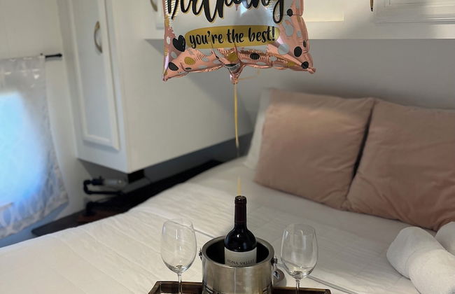 El Camper with private pool - Photo 10