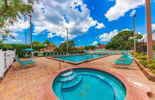 4330 Shorewalk lakeview condo close to IMG and Beach - Foto 8