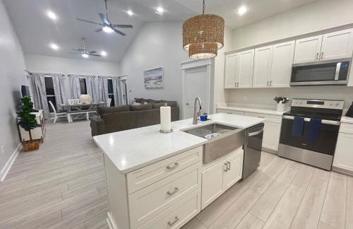 Emerald Coast Retreat 2 4person golf carts large swim spa included - Foto 6