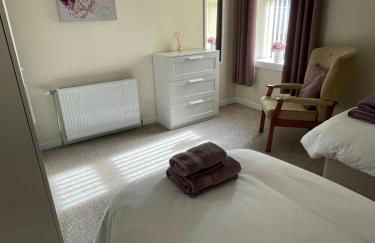 Self Catering house with lovely sea views, 44 Back - Photo 8