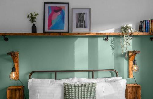 Free Parking - Central - Sleeps 6 - 2 Bedrooms - Foto 12