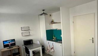 Studio calme proche de la gare - Foto 3