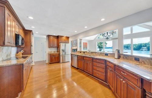 Pappy's Place - Lakefront home with private dock - Foto 9