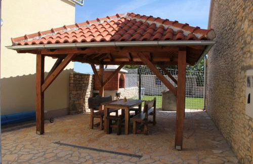 Family friendly house with a swimming pool Gluici, Krka - 11337 - Foto 8