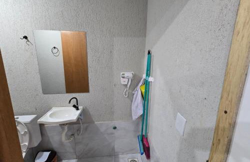 Flat completo a 3 minutos de mercado, farmácia - Foto 29