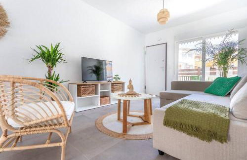 Apartment 50m from the sea, pool, AC, parking - Foto 10