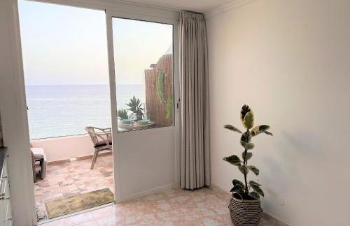 Ocean Views - Beach Apartment - Foto 17