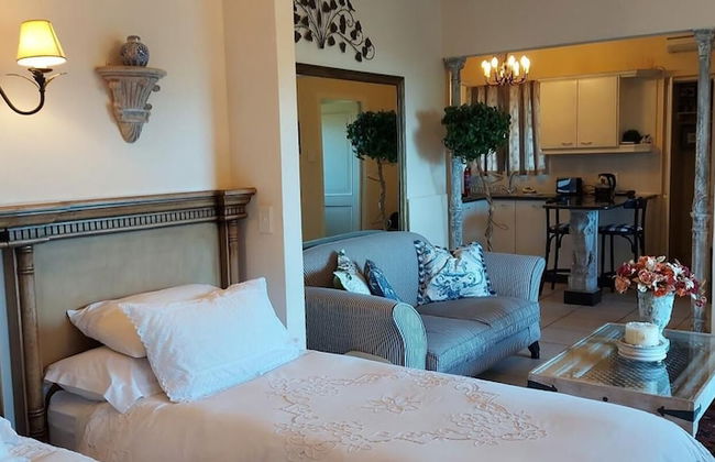 Room in Apartment - The Garden Apartment - Roosboom Luxury Facilities in Somerset West, 2 Guests - Foto 7