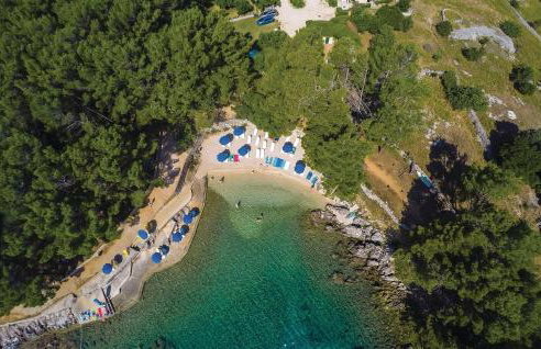 1 Bedroom Lovely Apartment In Nerezine - Foto 18