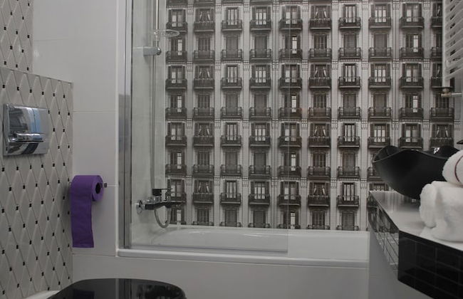 Vola Residence - Photo 30