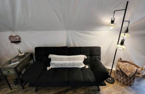 Bunny Bungalow Romantic Getaway in a Spacious Geodome - Foto 15