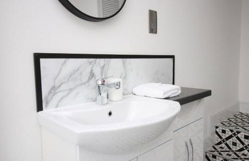 3-Bed Townhouse - Central, Free parking - Foto 25