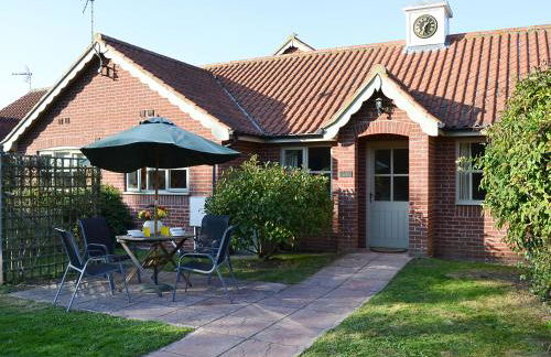 Lily Broad Cottage - Foto 1