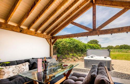 Greenwood House - Photo 2