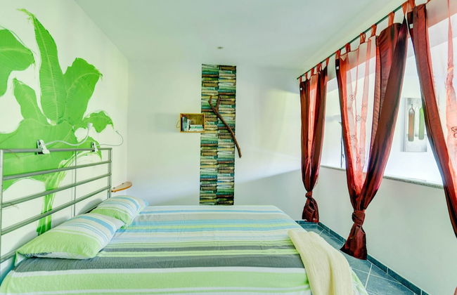 Upscale Villa With Swimming Pool and Terrace - Foto 7