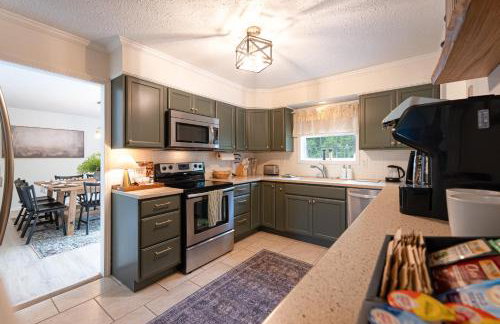 NRG Retreat Pool, Games, Theater and Rock Walls - Foto 7