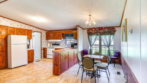 Valley View Lodge Rural Home in Bridgeport! - Foto 3