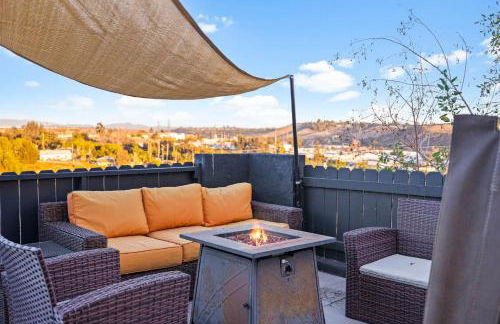 Dog-Friendly House with Hot Tub, AC, Game Room - Photo 44