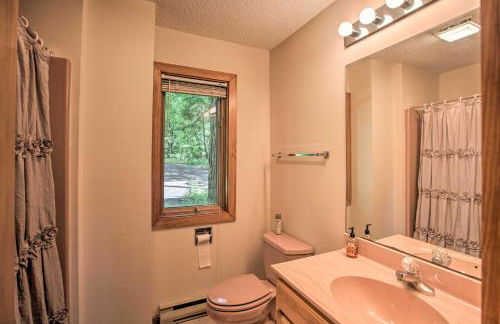 Cozy Wintergreen Resort Escape Near Leaf Peeping! - Foto 21