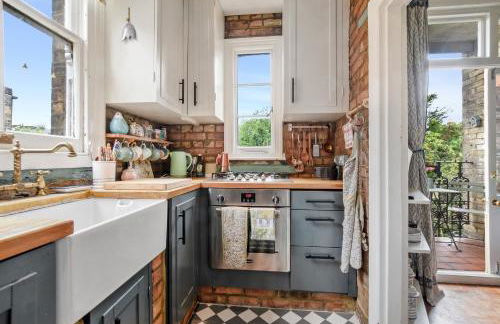 Charming London with balcony - Photo 13