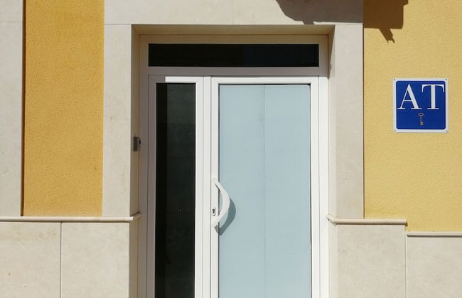 APARTAMENTOS LA UNIÓN - Foto 1