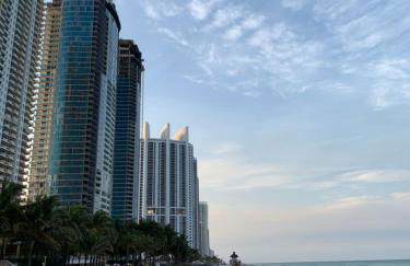 Walk to the Beach at Sunny Isles - Foto 18