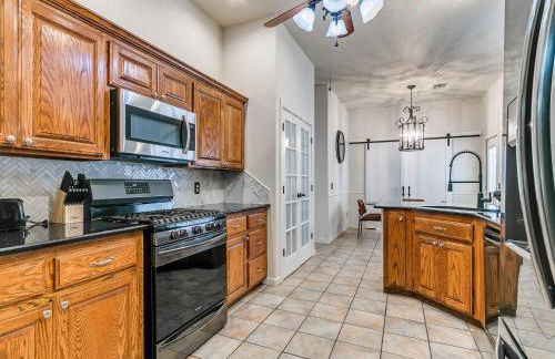 Sleek 4BR OKC Stay by StayLage - Photo 36