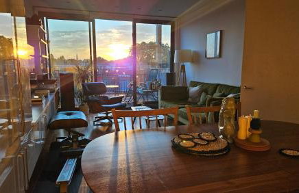 Roof Terrace, 2-bed 2-bath, Stoke Newington - Foto 28