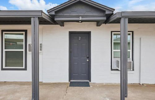 Modern 2BR Unit Hot Tub - Foto 6