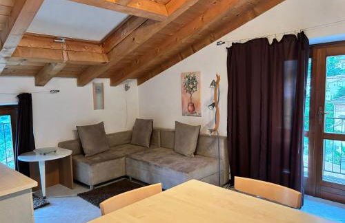 Attico Florian Vesio by Gardadomusmea - Foto 5