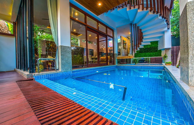 Villa Eternal, Private Pool, 3 Floors & Rooftop Terrace - Photo 14