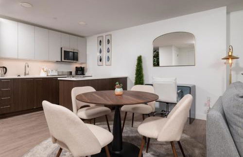 Upscale 1BR MIT Harvard WiFi Gym W D Parking - Foto 14