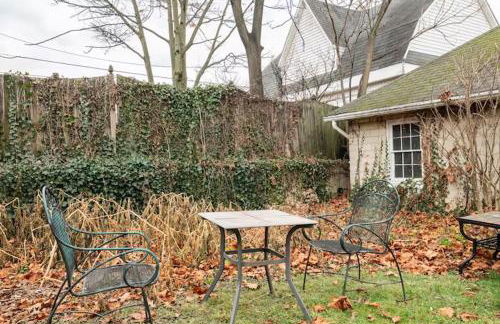 Cozy Cape Cod Bungalow King Queen WD Full Kitchen Wifi Desk - Foto 40