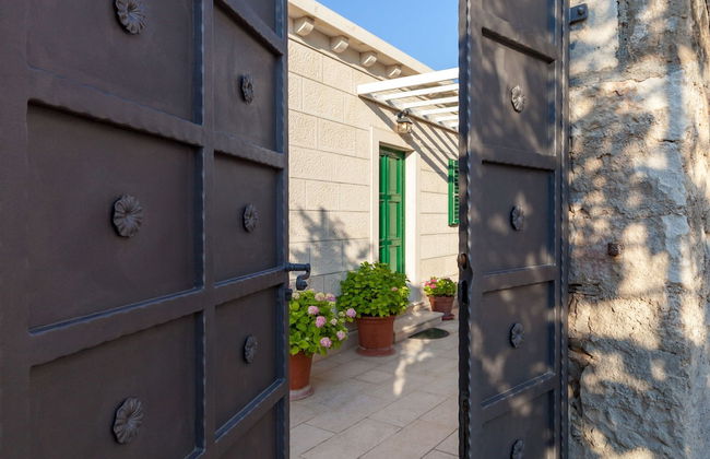 Villa in Selca With Pool Near Adriatic Sea - Photo 26