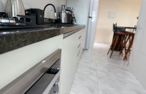 Apartamento Vista Mar Mirim 2 Dormitorios suite com Wifi para até 8 pessoas 1 vaga de estacionamento - Foto 6