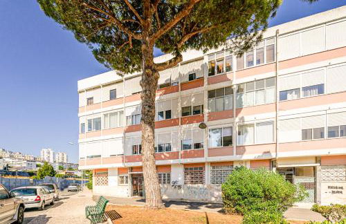 Two bedroom apartment close to train station by Lisbon with Sintra - Foto 2