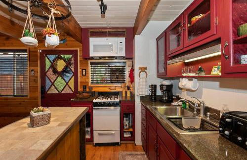 Bear Country Retreat, Fawnskin Near the Lake - Foto 9