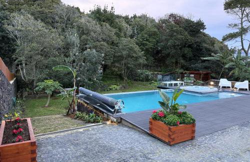 Lotus House - Heated Pool & Jacuzzi near the Beach - Photo 61