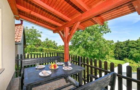 2 Bedroom Amazing Home In Seketin - Foto 12