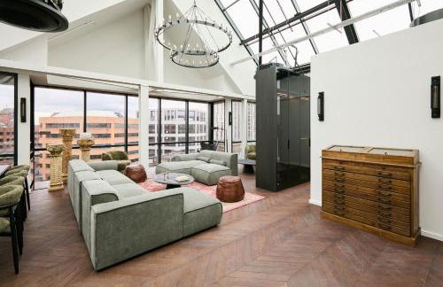 The Hill by Nestor - Photo 19