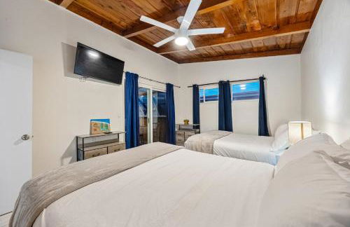 Mimi's & Nana's Beach House - Foto 16