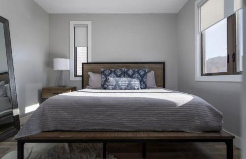 Capri 209 in the Heart of Downtown Traverse City - Foto 12