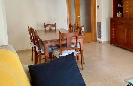 Apt Familiar con vistas al mar - Foto 8