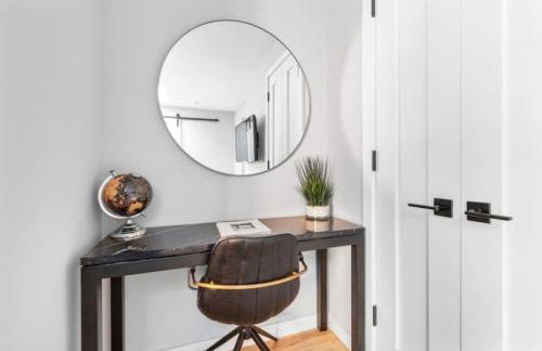 3BR Penthouse with Massive Private Rooftop - Foto 39