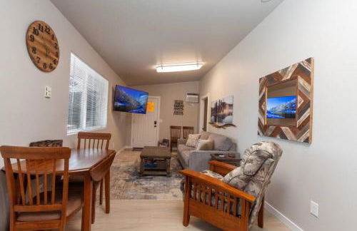 Comfortable Duplex Unit - Beautiful Lake Views! - Foto 1