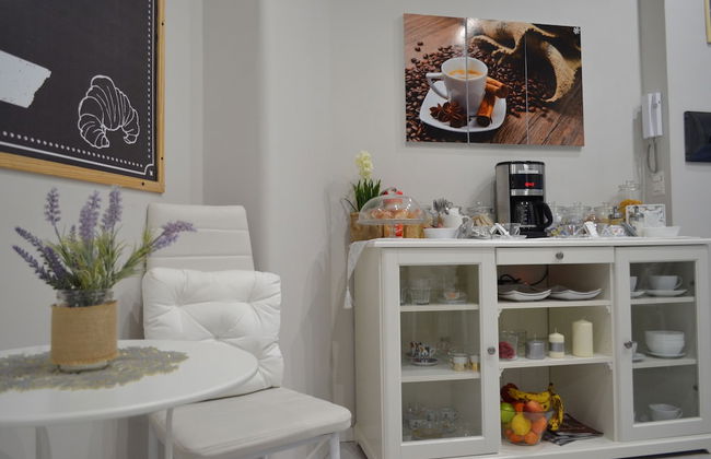 Moonlight Inn Guest House - Photo 3