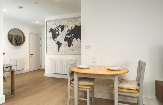 Impeccable 3-bed Apartment in London - Foto 26