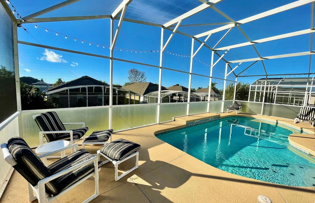 Grand Fabulous 4BR Pool Home Near Disney - Photo 2