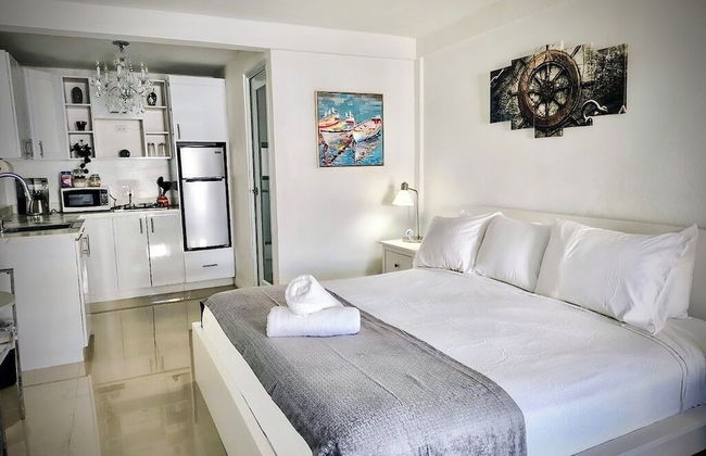 Segovia Studio Units - Photo 16