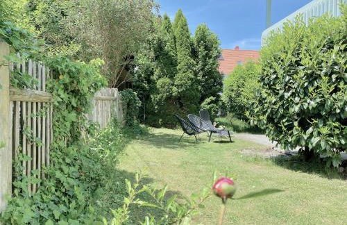 Snug Stays 1 I 3-Zimmer Design Apartment am See mit Garten I Home Office I Highspeed Wifi - Foto 12